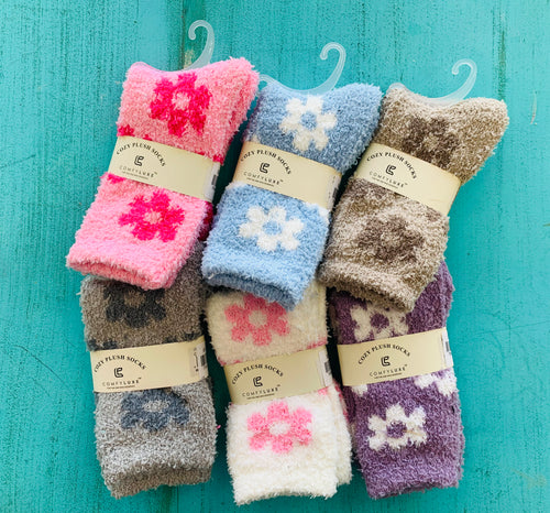 Cozy Floral Socks - Southern Grace Shoppe