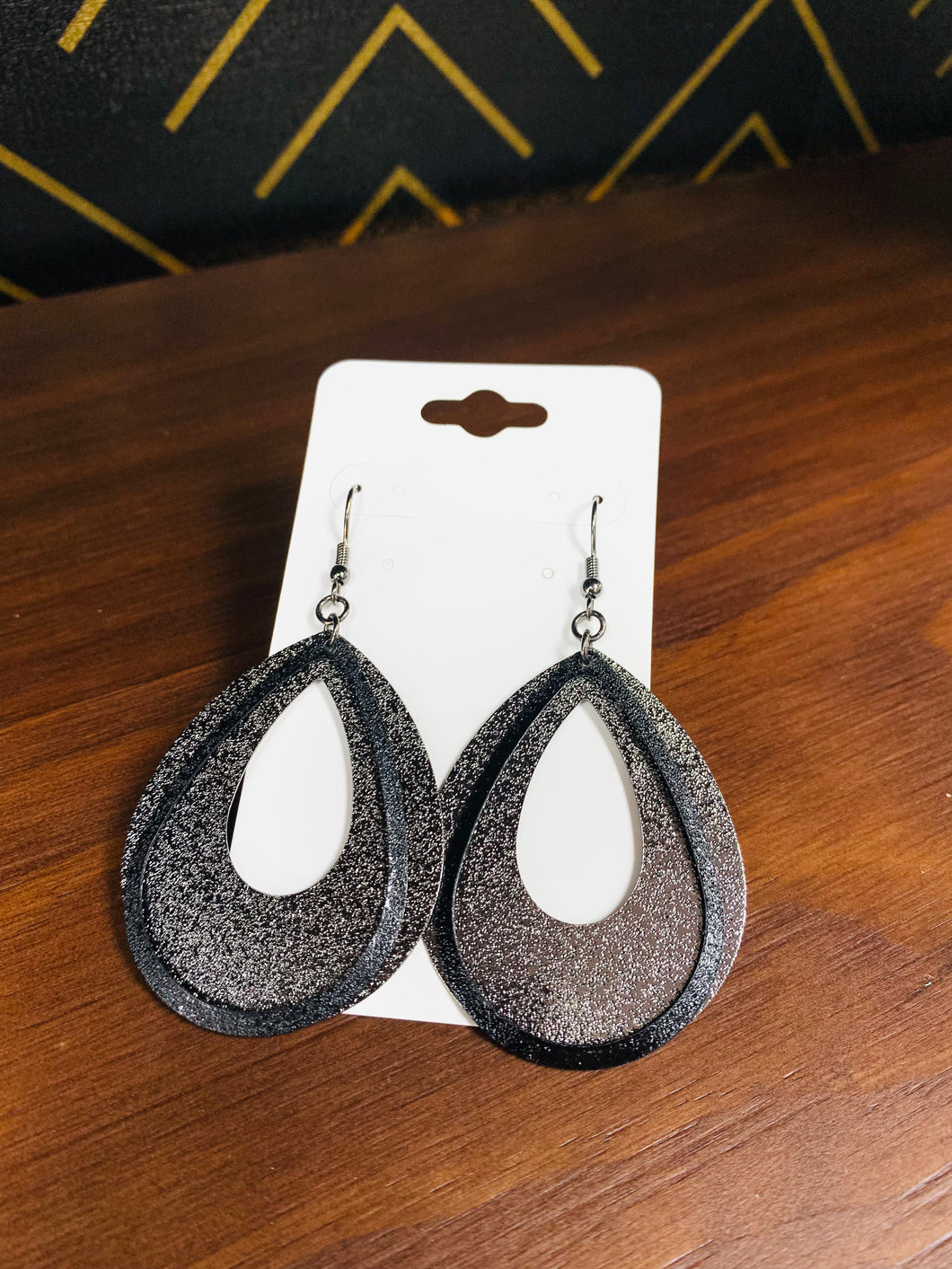 Black Denali Earrings - Southern Grace Shoppe