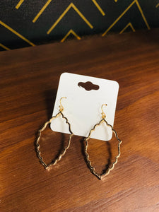 Gold Estrella Earrings - Southern Grace Shoppe