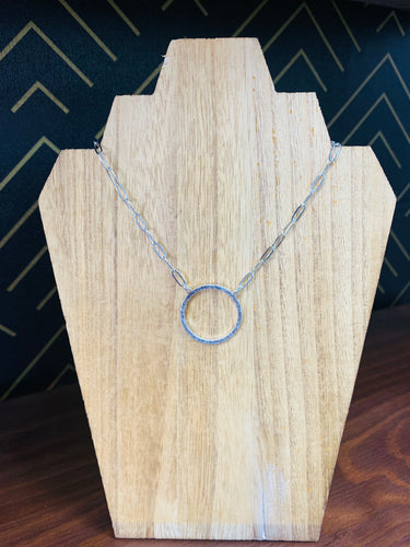 Hammered Circle Necklace - Southern Grace Shoppe