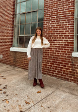 Load image into Gallery viewer, Skirt of My Dreams - Southern Grace Shoppe