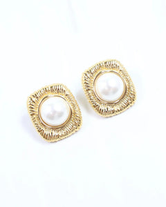 Aspen Pearl Earrings - Southern Grace Shoppe